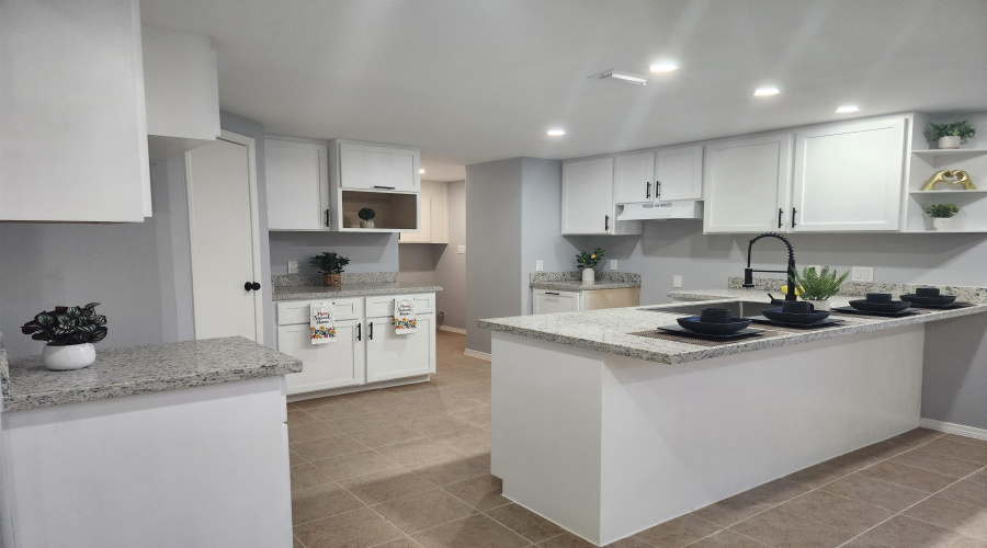 712 Independence Dr, Laredo, Texas 78043, 3 Bedrooms Bedrooms, 4 Rooms Rooms,2 BathroomsBathrooms,Residential,For Rent,712 Independence Dr,20255376