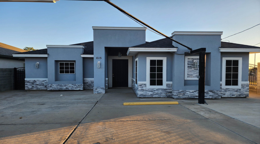 615 OKane St, Laredo, Texas 78040, 3 Bedrooms Bedrooms, 4 Rooms Rooms,3 BathroomsBathrooms,Residential,For Rent,615 OKane St,20255377