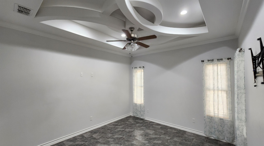 615 OKane St, Laredo, Texas 78040, 3 Bedrooms Bedrooms, 4 Rooms Rooms,3 BathroomsBathrooms,Residential,For Rent,615 OKane St,20255377