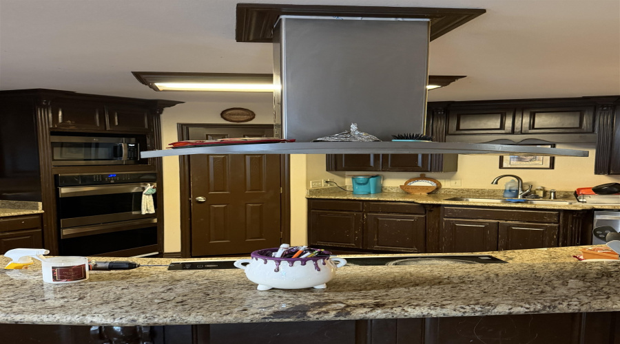 301 Esperanza Dr, Laredo, Texas 78041, 5 Bedrooms Bedrooms, 8 Rooms Rooms,4 BathroomsBathrooms,Residential,For Sale,301 Esperanza Dr,20255380