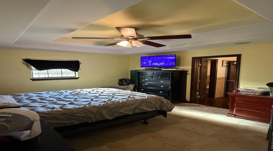 301 Esperanza Dr, Laredo, Texas 78041, 5 Bedrooms Bedrooms, 8 Rooms Rooms,4 BathroomsBathrooms,Residential,For Sale,301 Esperanza Dr,20255380