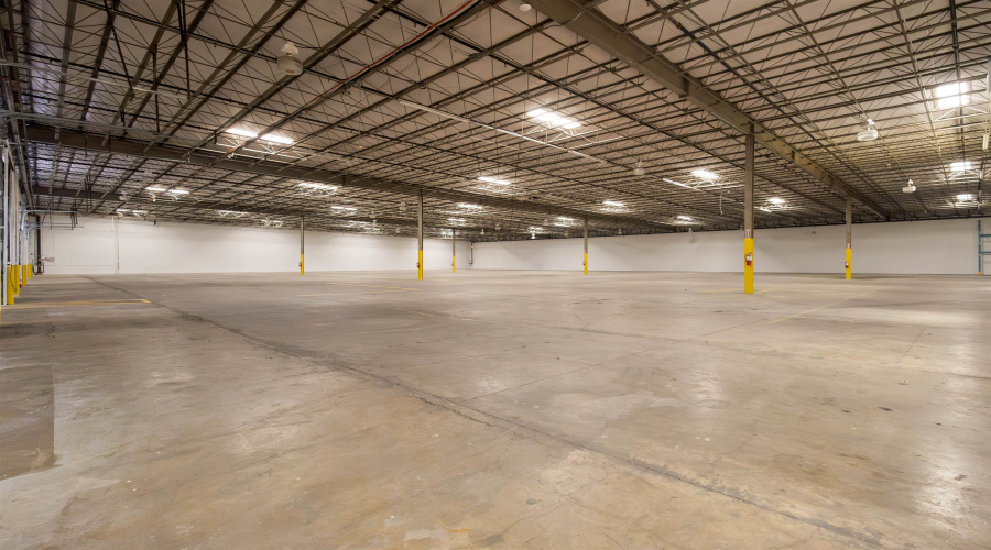 2202 Santa Rita Ave, LAREDO, Texas 78040, 1 Bedroom Bedrooms, 11 Rooms Rooms,4 BathroomsBathrooms,Commercial/industrial,For Rent,2202 Santa Rita Ave,20255382