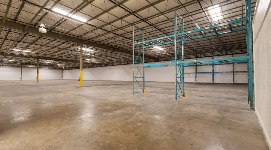 2202 Santa Rita Ave, LAREDO, Texas 78040, 1 Bedroom Bedrooms, 11 Rooms Rooms,4 BathroomsBathrooms,Commercial/industrial,For Rent,2202 Santa Rita Ave,20255382