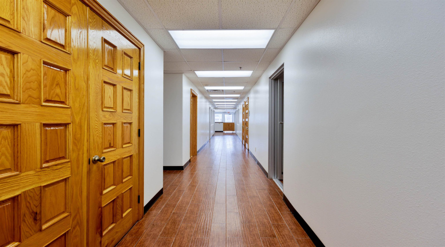 2202 Santa Rita Ave, LAREDO, Texas 78040, 1 Bedroom Bedrooms, 11 Rooms Rooms,4 BathroomsBathrooms,Commercial/industrial,For Rent,2202 Santa Rita Ave,20255382