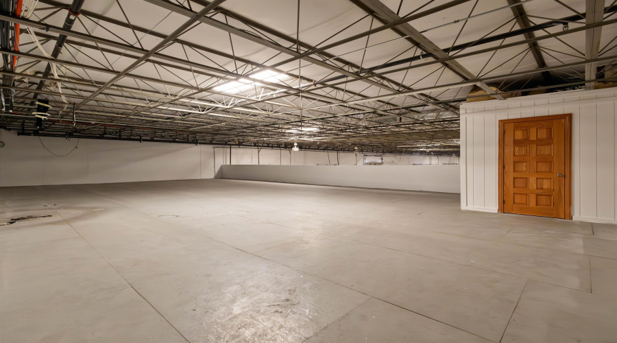 2202 Santa Rita Ave, LAREDO, Texas 78040, 1 Bedroom Bedrooms, 11 Rooms Rooms,4 BathroomsBathrooms,Commercial/industrial,For Rent,2202 Santa Rita Ave,20255382