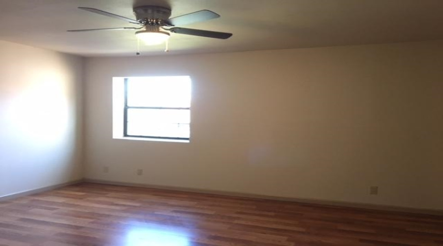 5500 McPherson Rd, LAREDO, Texas 78041, 2 Bedrooms Bedrooms, 4 Rooms Rooms,2 BathroomsBathrooms,Residential,For Rent,5500 McPherson Rd,20255381