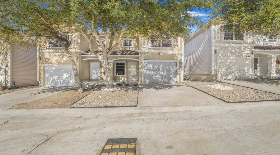 4248 Dorel Dr, Laredo, Texas 78043, 3 Bedrooms Bedrooms, 3 Rooms Rooms,2 BathroomsBathrooms,Residential,For Sale,4248 Dorel Dr,20255383