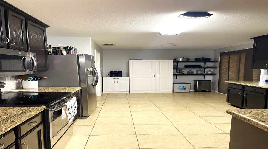 1901 Port Isabel Dr, Laredo, Texas 78045, 3 Bedrooms Bedrooms, 7 Rooms Rooms,2 BathroomsBathrooms,Residential,For Sale,1901 Port Isabel Dr,20252024