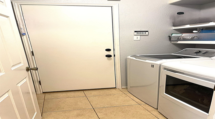 1901 Port Isabel Dr, Laredo, Texas 78045, 3 Bedrooms Bedrooms, 7 Rooms Rooms,2 BathroomsBathrooms,Residential,For Sale,1901 Port Isabel Dr,20252024