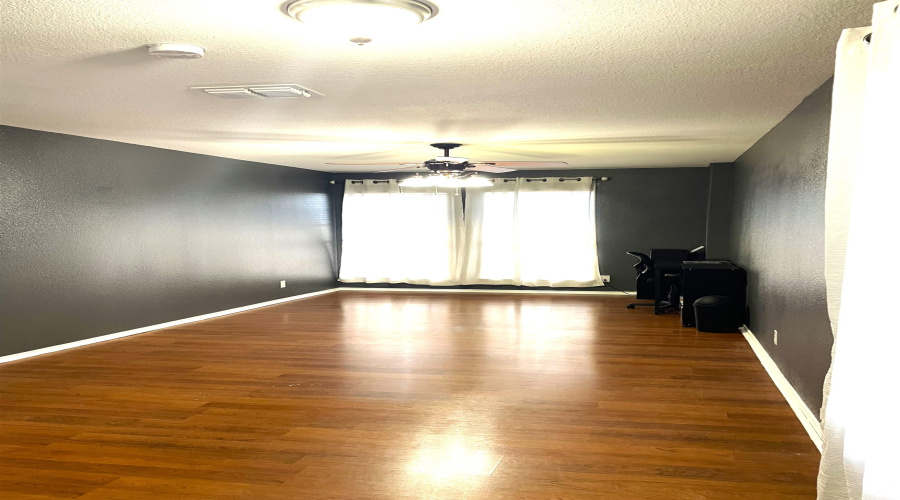 1901 Port Isabel Dr, Laredo, Texas 78045, 3 Bedrooms Bedrooms, 7 Rooms Rooms,2 BathroomsBathrooms,Residential,For Sale,1901 Port Isabel Dr,20252024