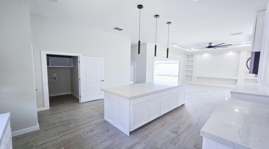 1117 Morocoy Dr., LAREDO, Texas 78046, 4 Bedrooms Bedrooms, 6 Rooms Rooms,2 BathroomsBathrooms,Residential,For Sale,1117 Morocoy Dr.,20253735