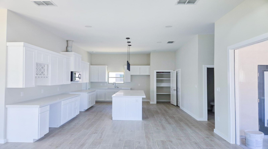 1117 Morocoy Dr., LAREDO, Texas 78046, 4 Bedrooms Bedrooms, 6 Rooms Rooms,2 BathroomsBathrooms,Residential,For Sale,1117 Morocoy Dr.,20253735