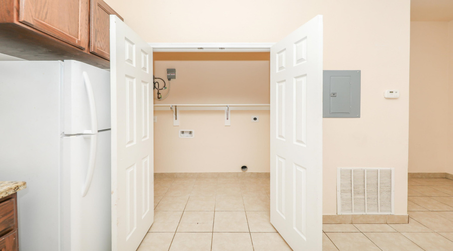 2119 Ejido Ave, Laredo, Texas 78046, 1 Bedroom Bedrooms, 2 Rooms Rooms,1 BathroomBathrooms,Residential,For Rent,2119 Ejido Ave,20255386