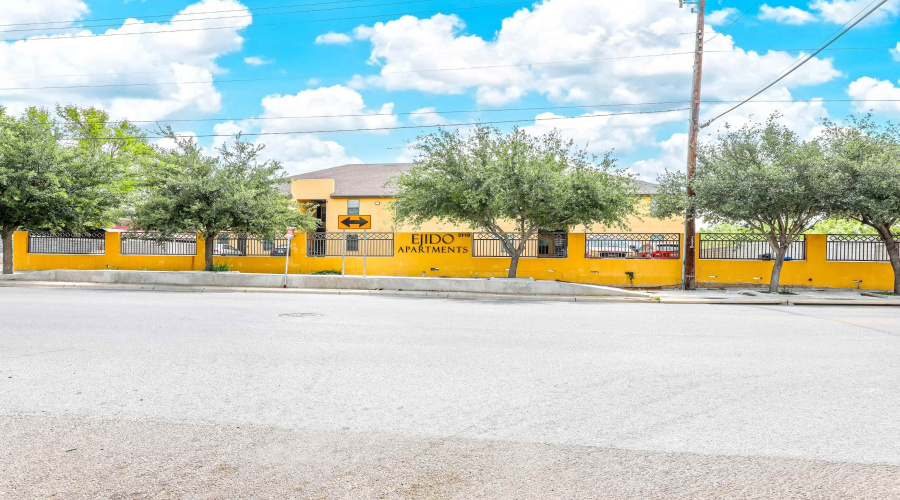 2119 Ejido Ave, Laredo, Texas 78046, 1 Bedroom Bedrooms, 2 Rooms Rooms,1 BathroomBathrooms,Residential,For Rent,2119 Ejido Ave,20255386