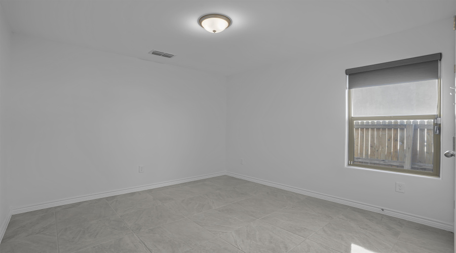 5428 Encanto Dr., Laredo, Texas 78046-5283, 4 Bedrooms Bedrooms, 6 Rooms Rooms,2 BathroomsBathrooms,Residential,For Sale,5428 Encanto Dr.,20255389