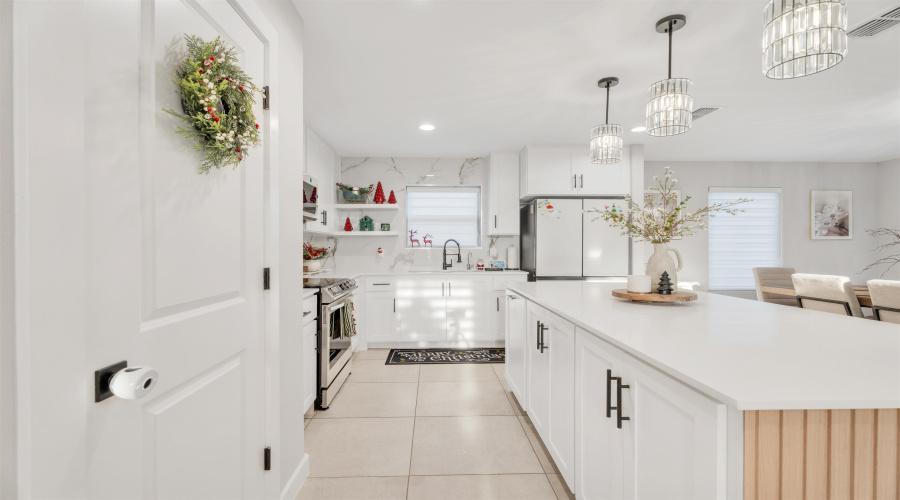 1001 La Muralla St, Laredo, Texas 78046, 4 Bedrooms Bedrooms, 4 Rooms Rooms,2 BathroomsBathrooms,Residential,For Sale,1001 La Muralla St,20255391