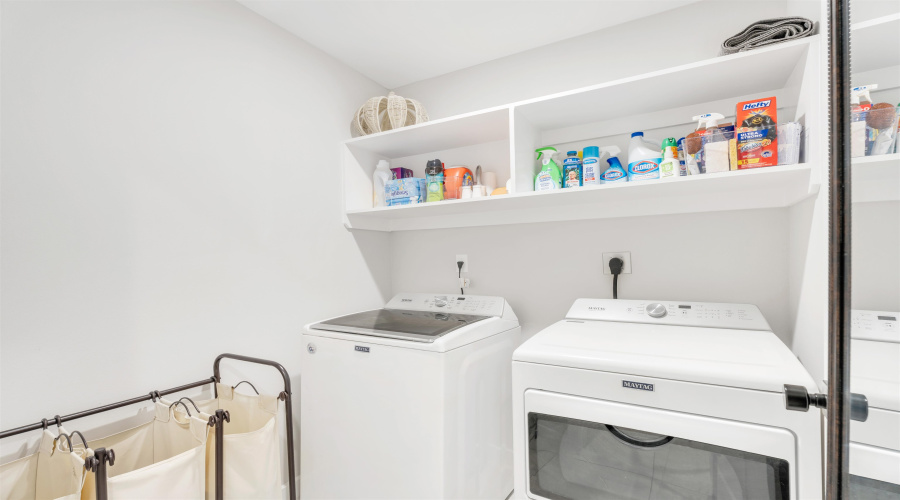 1001 La Muralla St, Laredo, Texas 78046, 4 Bedrooms Bedrooms, 4 Rooms Rooms,2 BathroomsBathrooms,Residential,For Sale,1001 La Muralla St,20255391