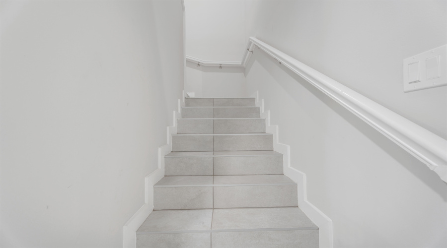 1001 La Muralla St, Laredo, Texas 78046, 4 Bedrooms Bedrooms, 4 Rooms Rooms,2 BathroomsBathrooms,Residential,For Sale,1001 La Muralla St,20255391