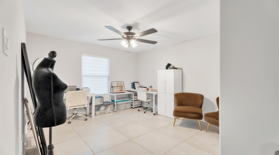 1001 La Muralla St, Laredo, Texas 78046, 4 Bedrooms Bedrooms, 4 Rooms Rooms,2 BathroomsBathrooms,Residential,For Sale,1001 La Muralla St,20255391