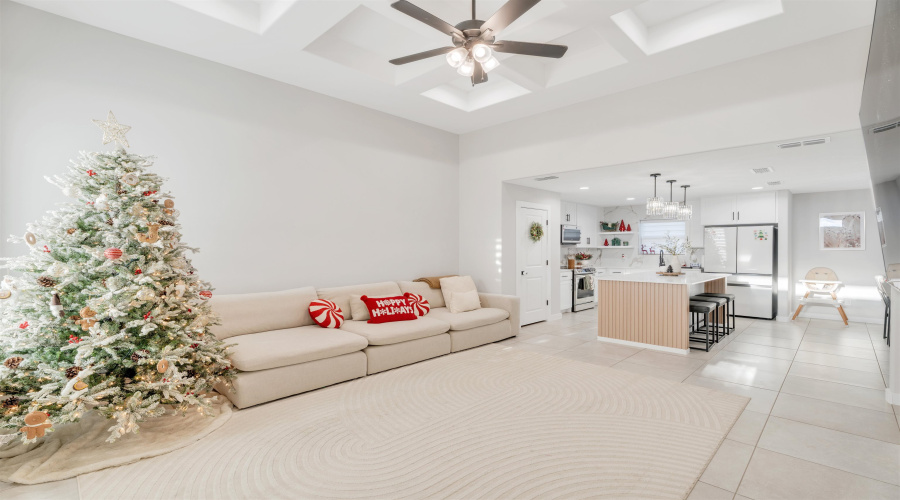 1001 La Muralla St, Laredo, Texas 78046, 4 Bedrooms Bedrooms, 4 Rooms Rooms,2 BathroomsBathrooms,Residential,For Sale,1001 La Muralla St,20255391