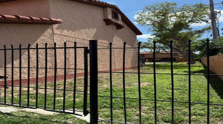 5500 McPherson Rd, Laredo, Texas 78041, 2 Bedrooms Bedrooms, 4 Rooms Rooms,1 BathroomBathrooms,Residential,For Rent,5500 McPherson Rd,20255393