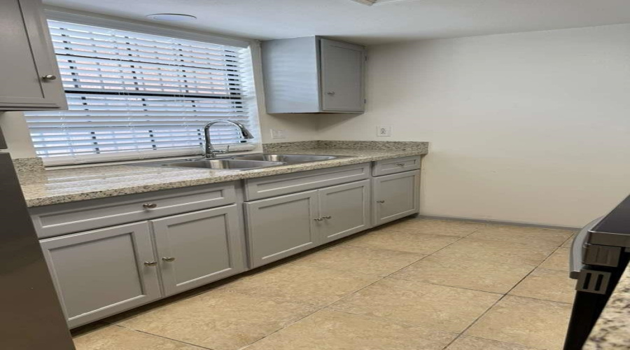 5500 McPherson Rd, Laredo, Texas 78041, 2 Bedrooms Bedrooms, 4 Rooms Rooms,1 BathroomBathrooms,Residential,For Rent,5500 McPherson Rd,20255393