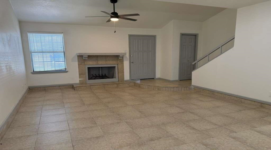 5500 McPherson Rd, Laredo, Texas 78041, 2 Bedrooms Bedrooms, 4 Rooms Rooms,1 BathroomBathrooms,Residential,For Rent,5500 McPherson Rd,20255393