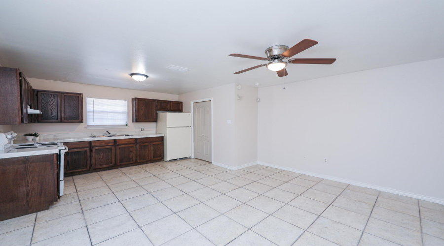 2220 Santa Cleotilde Ave, LAREDO, Texas 78040, 1 Bedroom Bedrooms, 3 Rooms Rooms,1 BathroomBathrooms,Residential,For Rent,2220 Santa Cleotilde Ave,20255394