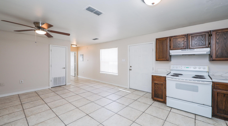 2220 Santa Cleotilde Ave, LAREDO, Texas 78040, 1 Bedroom Bedrooms, 3 Rooms Rooms,1 BathroomBathrooms,Residential,For Rent,2220 Santa Cleotilde Ave,20255394