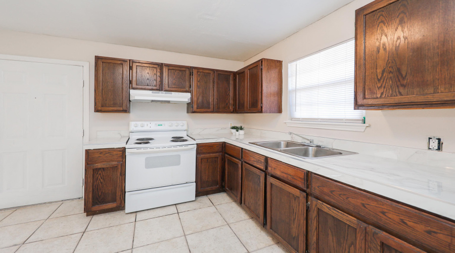 2220 Santa Cleotilde Ave, LAREDO, Texas 78040, 1 Bedroom Bedrooms, 3 Rooms Rooms,1 BathroomBathrooms,Residential,For Rent,2220 Santa Cleotilde Ave,20255394