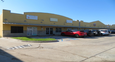 9803 Sterling Lp, Laredo, Texas 78045, 1 Room Rooms,1 BathroomBathrooms,Commercial retail/office,For Rent,9803 Sterling Lp,20255397