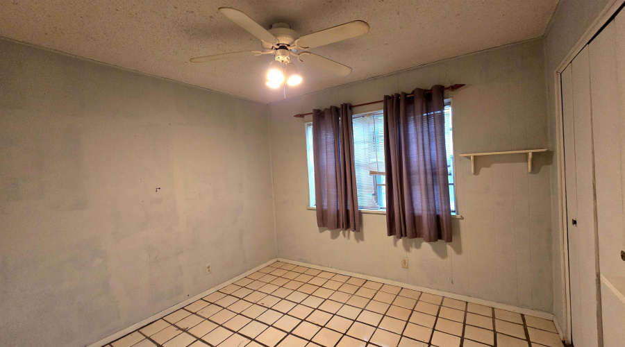 222 Esperanza Dr, Laredo, Texas 78041, 4 Bedrooms Bedrooms, 5 Rooms Rooms,2 BathroomsBathrooms,Residential,For Sale,222 Esperanza Dr,20255395