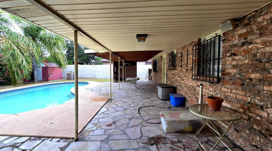 222 Esperanza Dr, Laredo, Texas 78041, 4 Bedrooms Bedrooms, 5 Rooms Rooms,2 BathroomsBathrooms,Residential,For Sale,222 Esperanza Dr,20255395