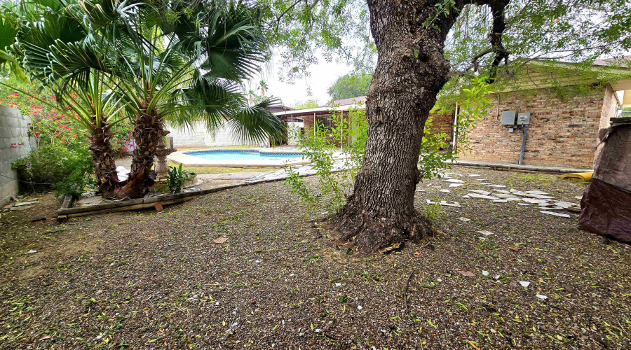 222 Esperanza Dr, Laredo, Texas 78041, 4 Bedrooms Bedrooms, 5 Rooms Rooms,2 BathroomsBathrooms,Residential,For Sale,222 Esperanza Dr,20255395