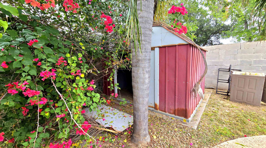 222 Esperanza Dr, Laredo, Texas 78041, 4 Bedrooms Bedrooms, 5 Rooms Rooms,2 BathroomsBathrooms,Residential,For Sale,222 Esperanza Dr,20255395