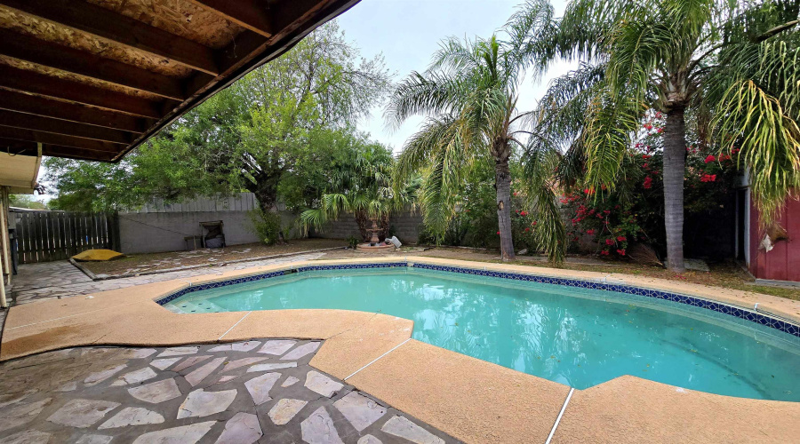 222 Esperanza Dr, Laredo, Texas 78041, 4 Bedrooms Bedrooms, 5 Rooms Rooms,2 BathroomsBathrooms,Residential,For Sale,222 Esperanza Dr,20255395