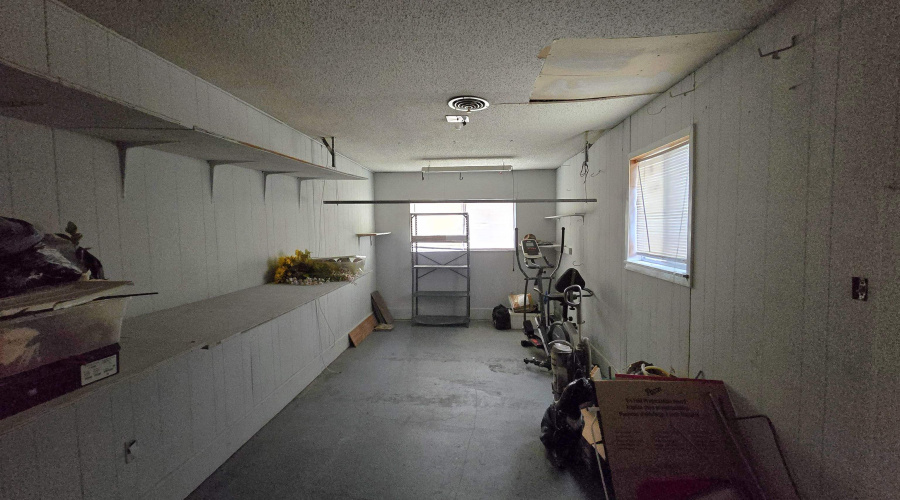 222 Esperanza Dr, Laredo, Texas 78041, 4 Bedrooms Bedrooms, 5 Rooms Rooms,2 BathroomsBathrooms,Residential,For Sale,222 Esperanza Dr,20255395