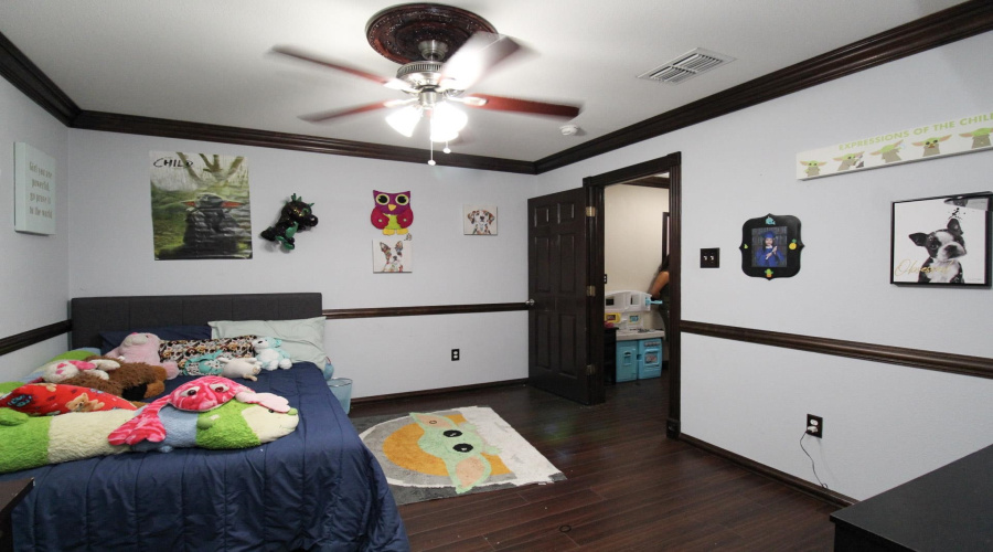 327 Kahlo Lp, Laredo, Texas 78045, 3 Bedrooms Bedrooms, 6 Rooms Rooms,3 BathroomsBathrooms,Residential,For Sale,327 Kahlo Lp,20255398