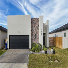 1620 Fresnillo Dr., Laredo, Texas 78046, 3 Bedrooms Bedrooms, 7 Rooms Rooms,2 BathroomsBathrooms,Residential,For Sale,1620 Fresnillo Dr.,20255399