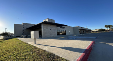 1018 Monaco Blvd, Laredo, Texas 78045, 1 Room Rooms,2 BathroomsBathrooms,Commercial retail/office,For Rent,1018 Monaco Blvd,20255404