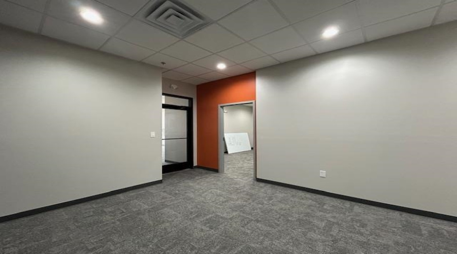 1018 Monaco Blvd, Laredo, Texas 78045, 1 Room Rooms,2 BathroomsBathrooms,Commercial retail/office,For Rent,1018 Monaco Blvd,20255404