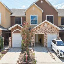 2619 San Isidro Pkwy, Laredo, Texas 78045, 2 Bedrooms Bedrooms, 4 Rooms Rooms,2 BathroomsBathrooms,Residential,For Sale,2619 San Isidro Pkwy,20253878