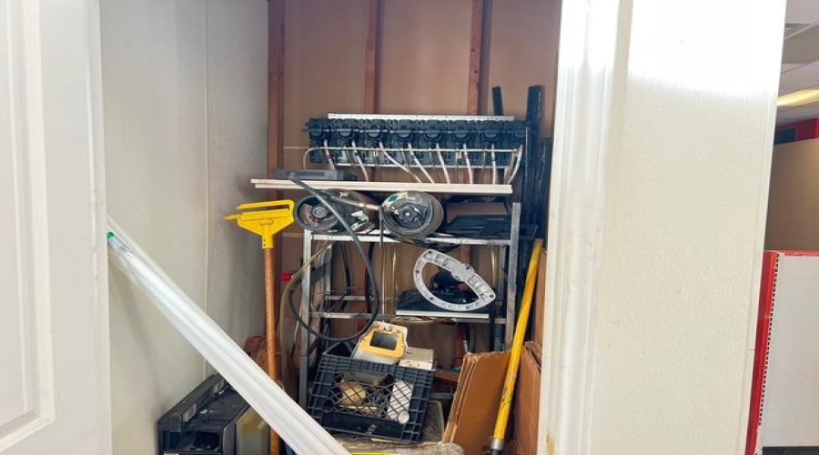 616 Hidalgo St, laredo, Texas 78040-7450, ,2 BathroomsBathrooms,Commercial retail/office,For Rent,616 Hidalgo St,20255423