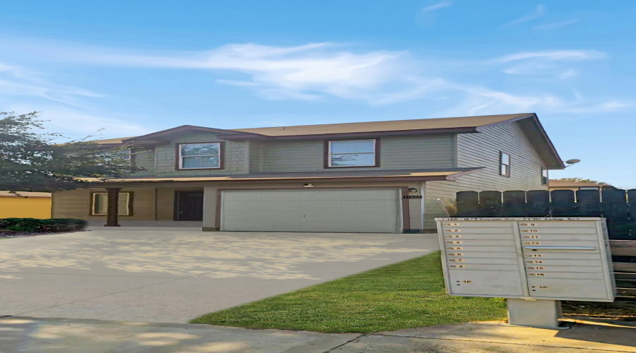 17402 College Port Dr, Laredo, Texas 78045, 4 Bedrooms Bedrooms, 6 Rooms Rooms,3 BathroomsBathrooms,Residential,For Sale,17402 College Port Dr,20255411