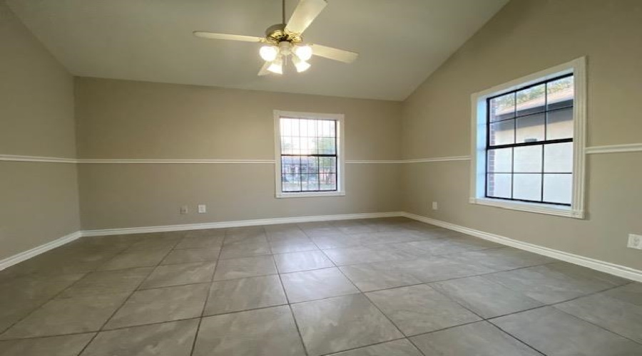4202 Merida Dr, LAREDO, Texas 78046, 3 Bedrooms Bedrooms, 8 Rooms Rooms,3 BathroomsBathrooms,Residential,For Sale,4202 Merida Dr,20255412