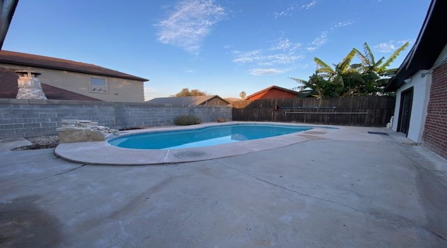 4202 Merida Dr, LAREDO, Texas 78046, 3 Bedrooms Bedrooms, 8 Rooms Rooms,3 BathroomsBathrooms,Residential,For Sale,4202 Merida Dr,20255412