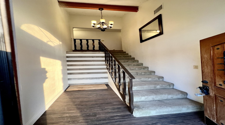 8523 Ontario Lp, laredo, Texas 78045, 2 Bedrooms Bedrooms, 4 Rooms Rooms,2 BathroomsBathrooms,Residential,For Rent,8523 Ontario Lp,20255416