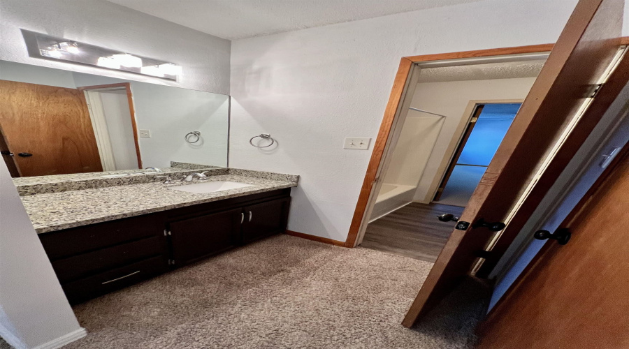 8523 Ontario Lp, laredo, Texas 78045, 2 Bedrooms Bedrooms, 4 Rooms Rooms,2 BathroomsBathrooms,Residential,For Rent,8523 Ontario Lp,20255416