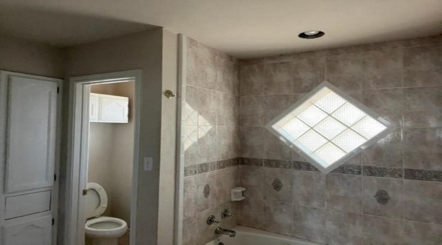 438 St Croix Dr, LAREDO, Texas 78045, 3 Bedrooms Bedrooms, 8 Rooms Rooms,2 BathroomsBathrooms,Residential,For Rent,438 St Croix Dr,20255418