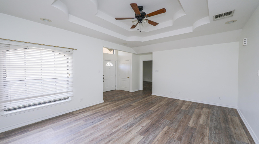 752 Buffalo Ct, LAREDO, Texas 78045, 3 Bedrooms Bedrooms, 5 Rooms Rooms,2 BathroomsBathrooms,Residential,For Rent,752 Buffalo Ct,20255420